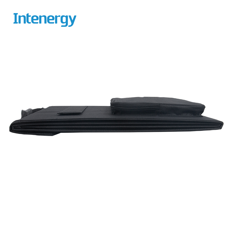 Intenergy 折りたたみ式ソーラー パネル単結晶 200W - 4 Fold